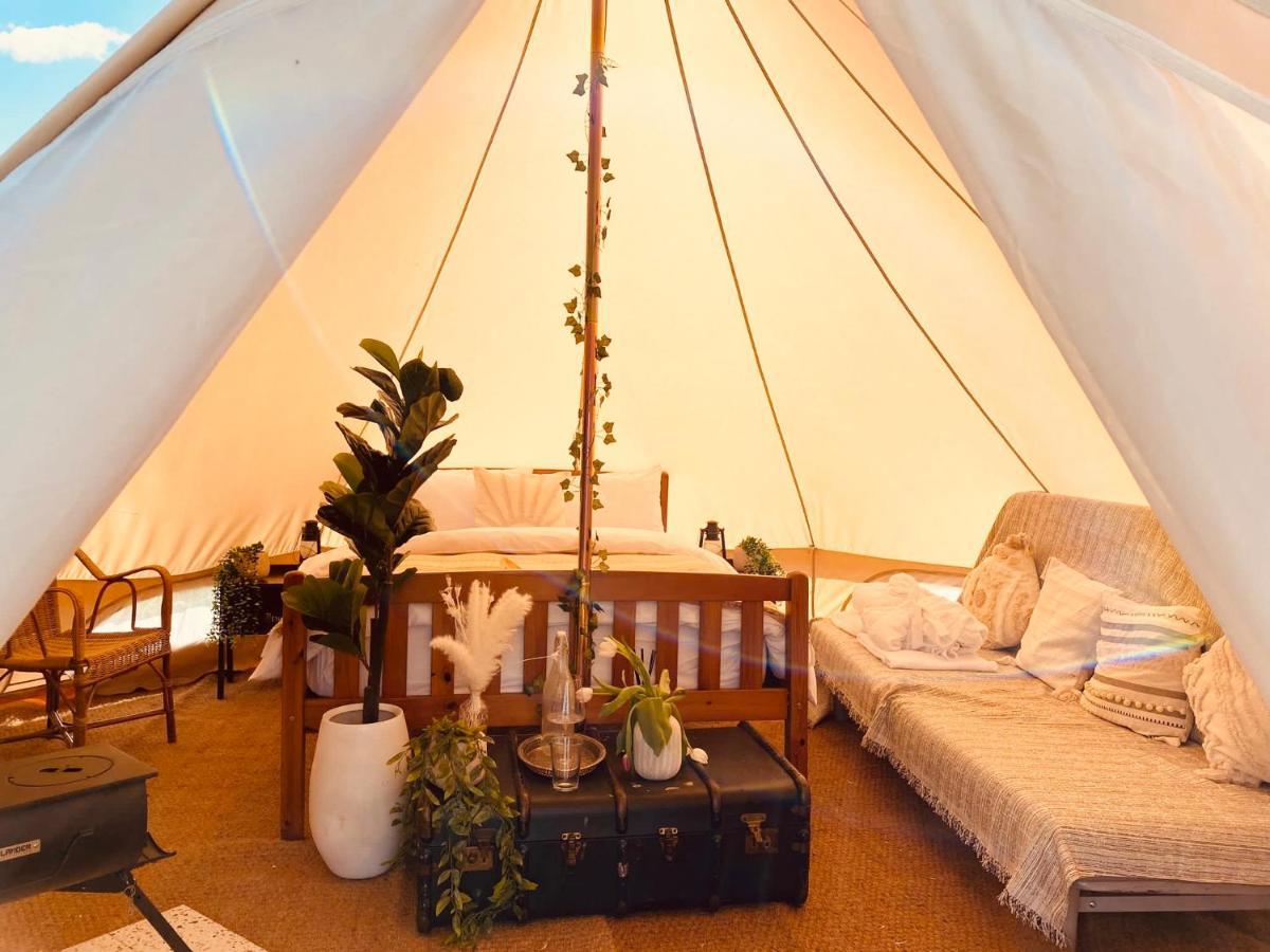 Fen Meadows Glamping - Luxury Cabins And Bell Tents Cambridge  Eksteriør billede