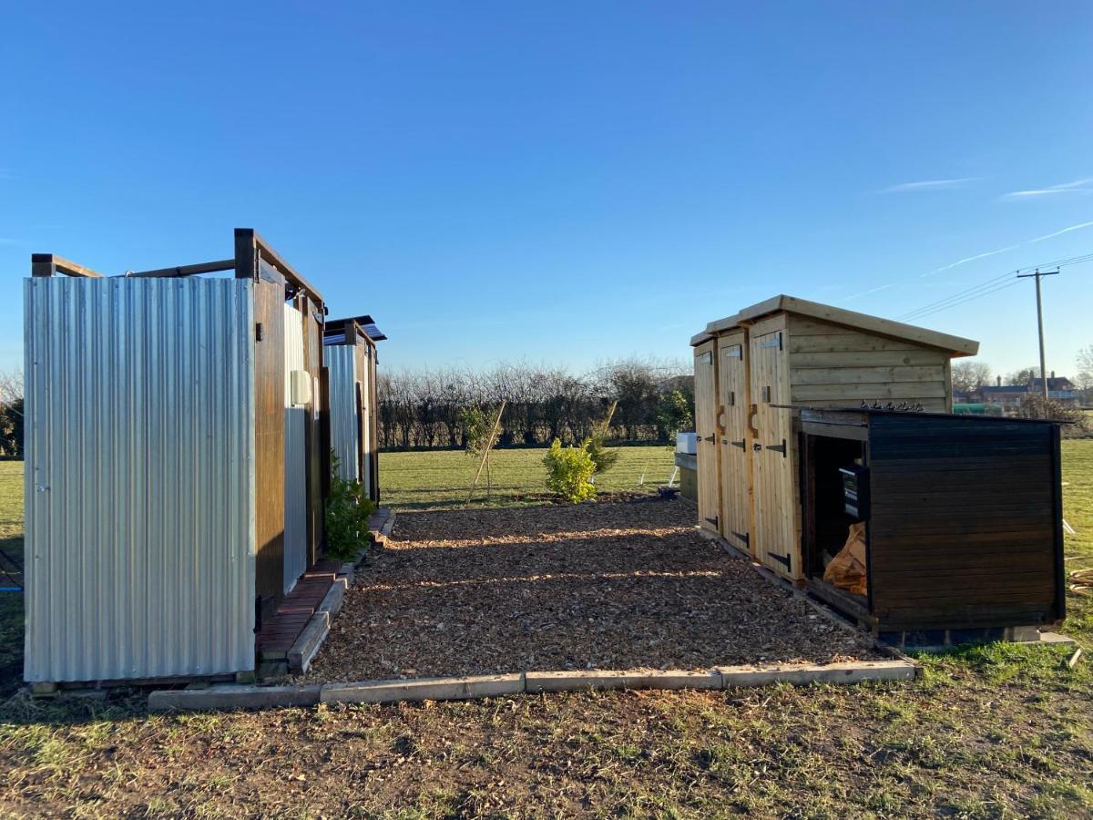 Fen Meadows Glamping - Luxury Cabins And Bell Tents Cambridge  Eksteriør billede